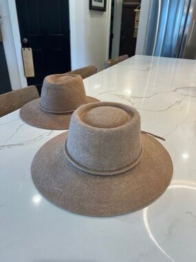 100% felted alpaca Wide Brim Fedora Hat -light camel. Hand made. Made in Peru